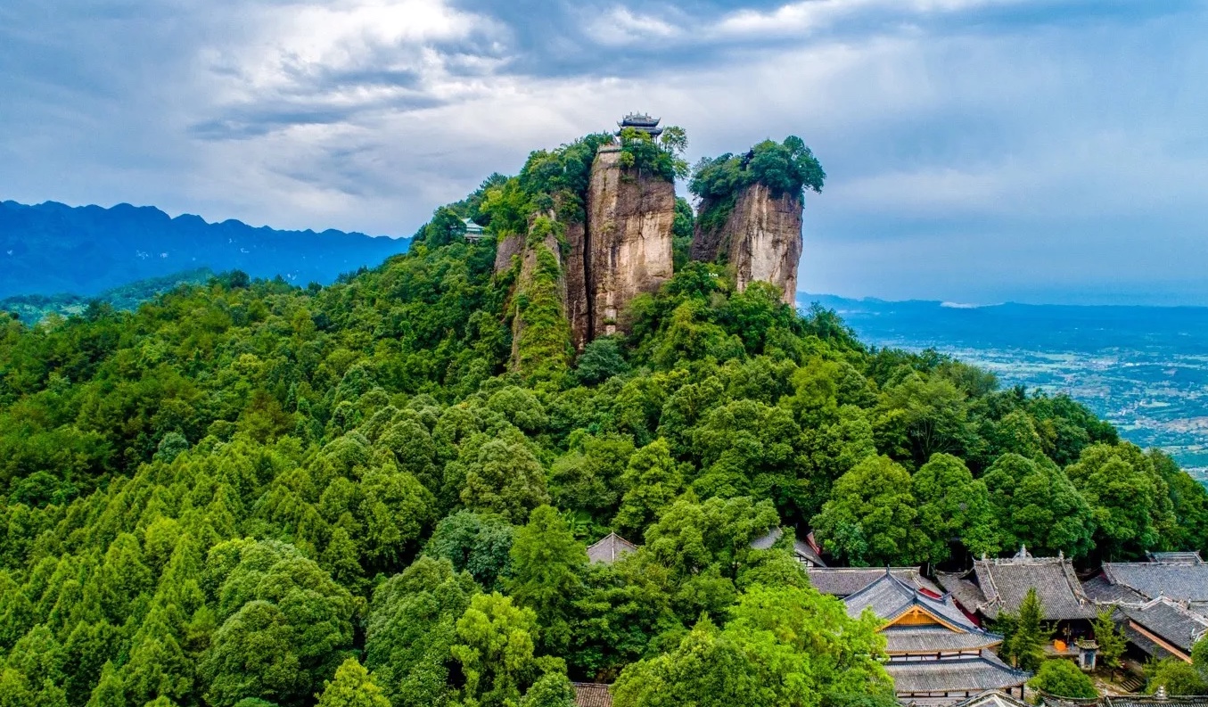 畢業(yè)旅行，親子避暑，盛夏狂歡，在這里告別炎熱，享受21.7℃的夏天！